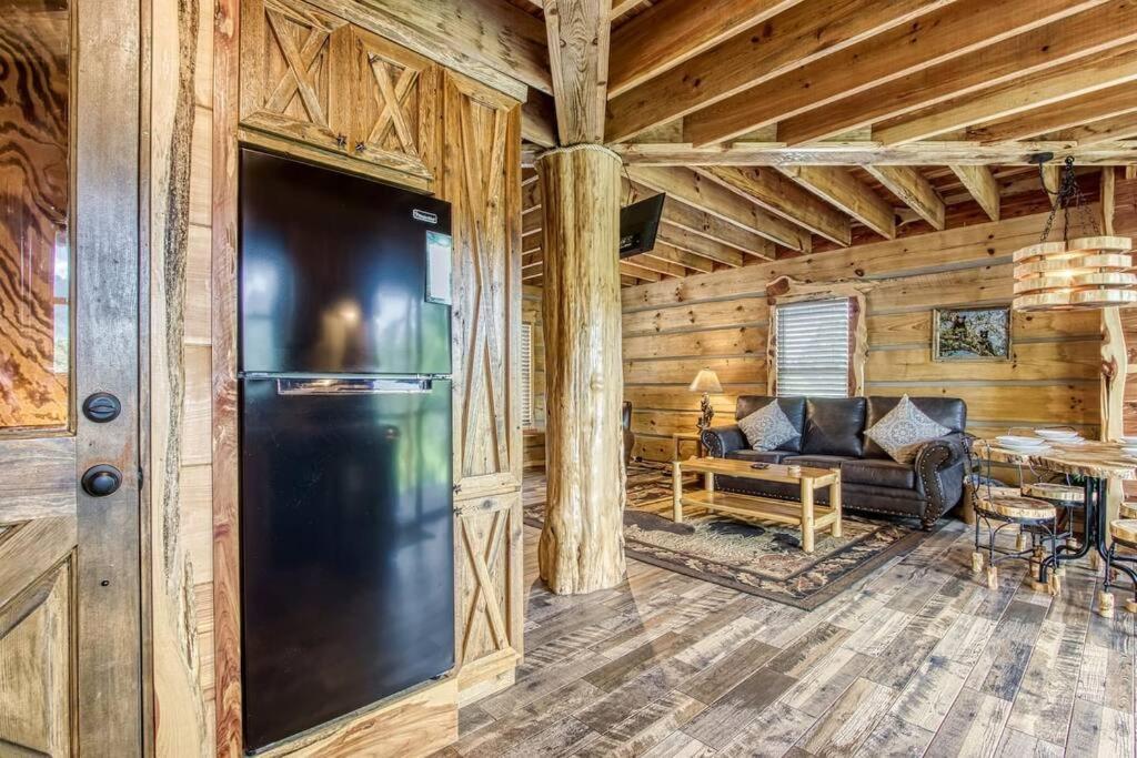 Villa The Log Castle~Stunning Mountain Views~Hot Tub Sevierville Exterior foto